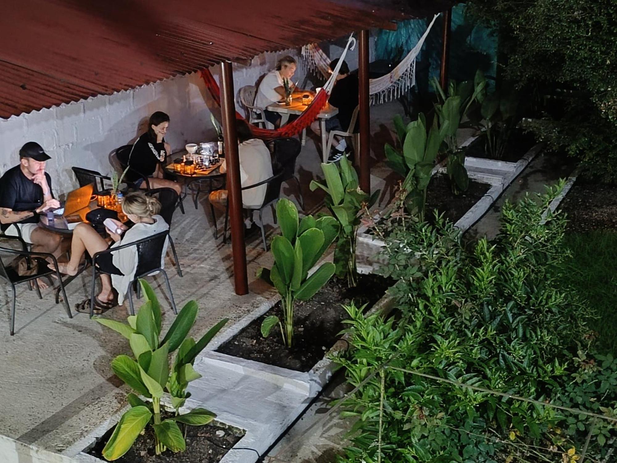 Magic Jardin Hostel - Patio, Balcony & Rooftop Exterior foto